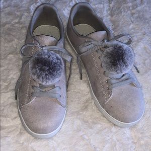 Madden Girl Sneakers. New without out tags. Sz 8.